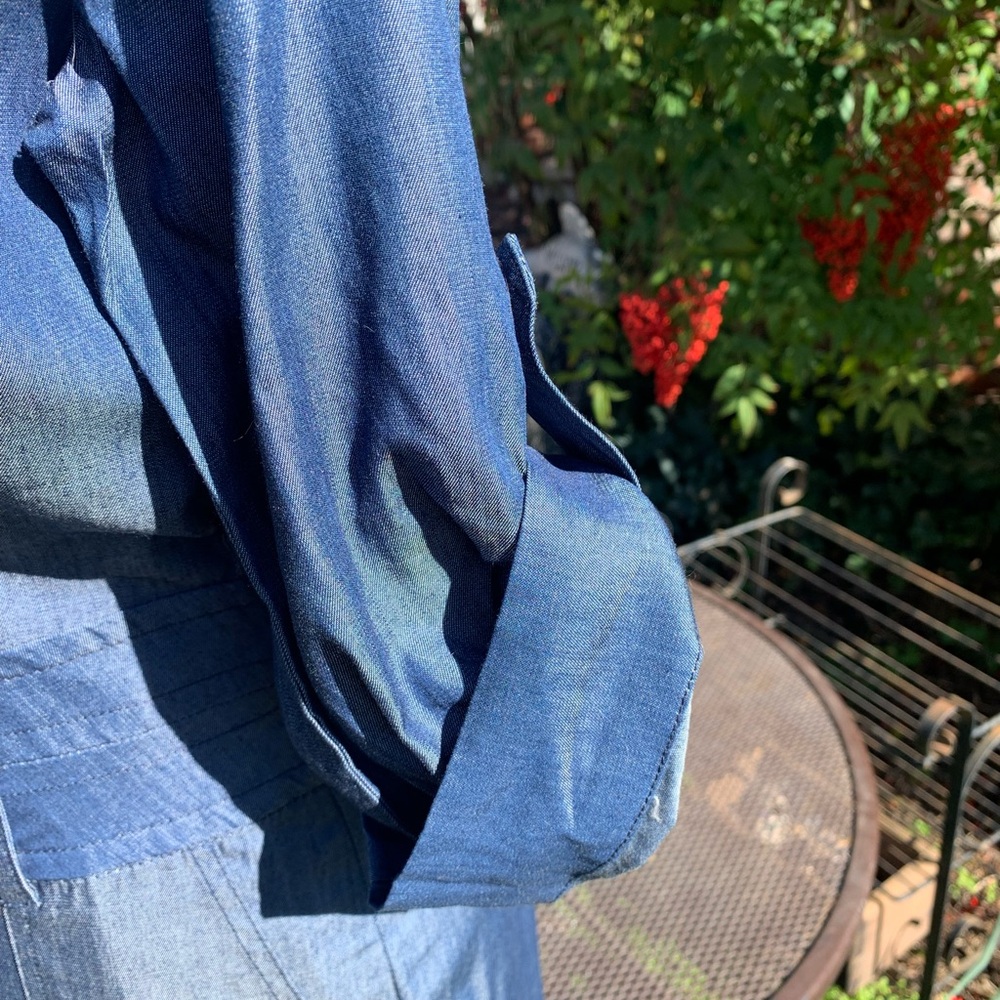 Bebe light weight navy denim romper , just like shorts and top put together - Picture 5 of 10